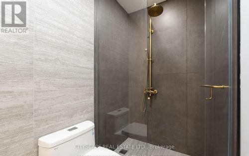 1270 Saginaw Crescent, Mississauga, ON - Indoor Photo Showing Bathroom