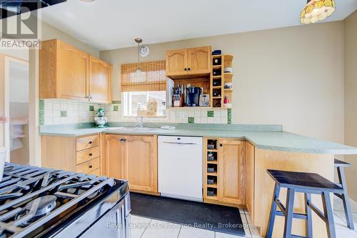 254 Scott Road, Cambridge, ON - Indoor Photo Showing Kitchen