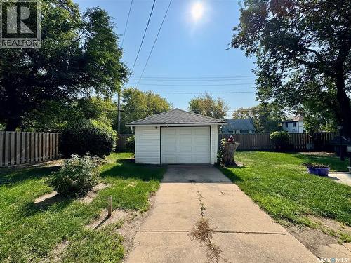 119 22Nd Street E, Prince Albert, SK - Outdoor