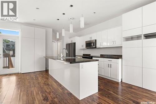 2875 Garnet Street, Regina, SK - Indoor Photo Showing Kitchen With Stainless Steel Kitchen With Upgraded Kitchen