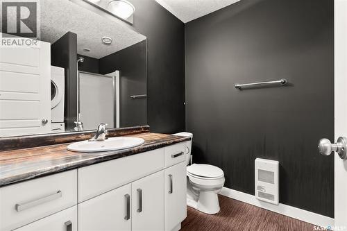 2875 Garnet Street, Regina, SK - Indoor Photo Showing Bathroom