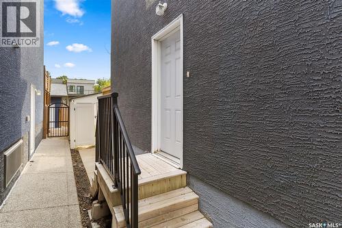 2875 Garnet Street, Regina, SK - Outdoor