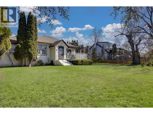 1830 Riverside Avenue, Kelowna, BC - Outdoor