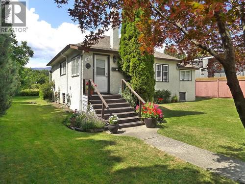 1830 Riverside Avenue, Kelowna, BC - Outdoor