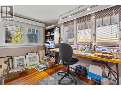 1830 Riverside Avenue, Kelowna, BC - Indoor Photo Showing Office