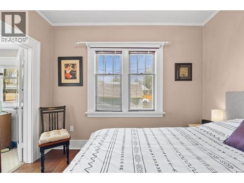 1830 Riverside Avenue, Kelowna, BC - Indoor Photo Showing Bedroom