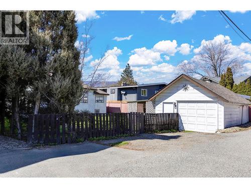 1830 Riverside Avenue, Kelowna, BC - Outdoor