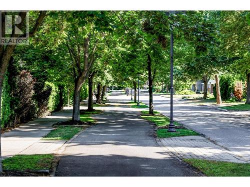 Next to Abbott St. - 1830 Riverside Avenue, Kelowna, BC - Outdoor With View