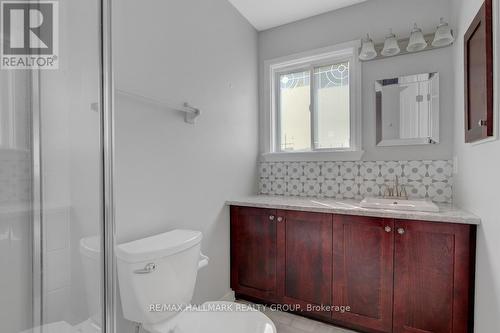 553 Burleigh Private, Ottawa, ON - Indoor Photo Showing Bathroom