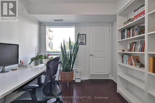 201 - 920 Sheppard Avenue W, Toronto, ON - Indoor Photo Showing Office