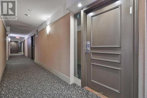 201 - 920 Sheppard Avenue W, Toronto, ON - Indoor Photo Showing Other Room
