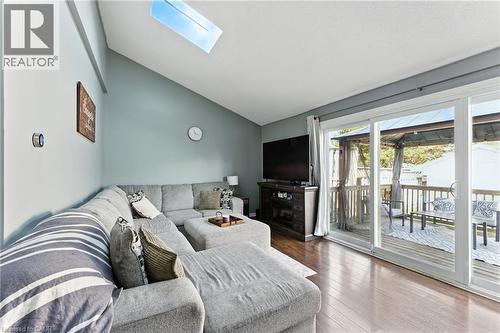 1 Conestoga Road, Woodstock, ON - Indoor Photo Showing Living Room