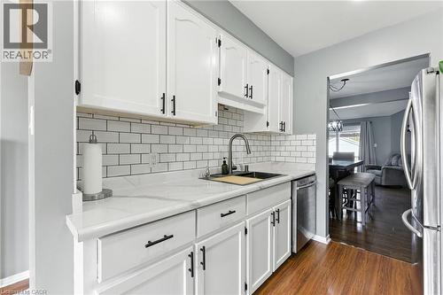 1 Conestoga Road, Woodstock, ON - Indoor Photo Showing Kitchen With Upgraded Kitchen