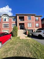 8-8750 Crois. du Louvre  Brossard, QC J4Y 0C6