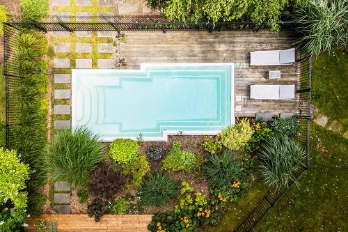 Piscine - 20 Rue Grove, Lac-Brome, QC - Outdoor