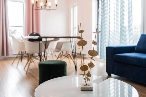 Living room - 4119 Grande Allée, Longueuil (Saint-Hubert), QC - Indoor