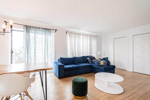 Salon - 4119 Grande Allée, Longueuil (Saint-Hubert), QC - Indoor Photo Showing Living Room