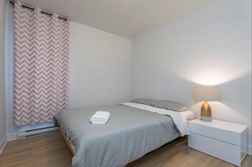 Chambre à coucher - 4119 Grande Allée, Longueuil (Saint-Hubert), QC - Indoor Photo Showing Bedroom