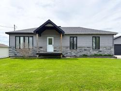 39 Mtée Chauret  Gatineau (Gatineau), QC J8R 3X7