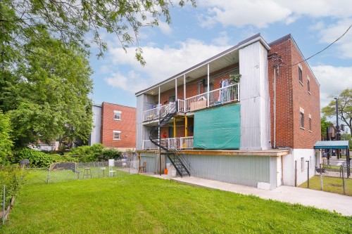 Face arrière - 7567 Boul. Pie-Ix, Montréal (Villeray/Saint-Michel/Parc-Extension), QC - Outdoor