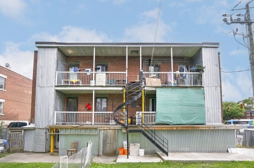 Face arrière - 7567 Boul. Pie-Ix, Montréal (Villeray/Saint-Michel/Parc-Extension), QC - Outdoor With Exterior