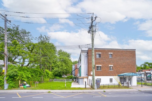 Façade - 7567 Boul. Pie-Ix, Montréal (Villeray/Saint-Michel/Parc-Extension), QC - Outdoor
