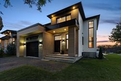 1459 Rue de Foucault  Saint-Jean-Sur-Richelieu, QC J2X 2W7