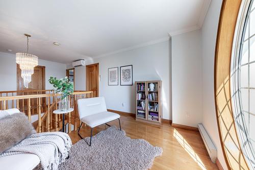 Den - 110 Rue Martel, Chambly, QC - Indoor