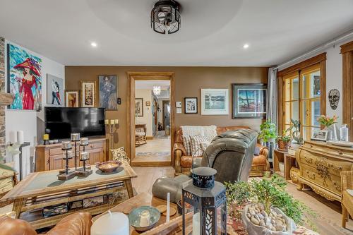Salon - 5101 Rue St-Georges, Lévis (Desjardins), QC - Indoor Photo Showing Living Room