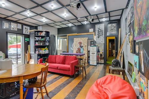 Workshop - 35 Rue Principale S., Sutton, QC - Indoor