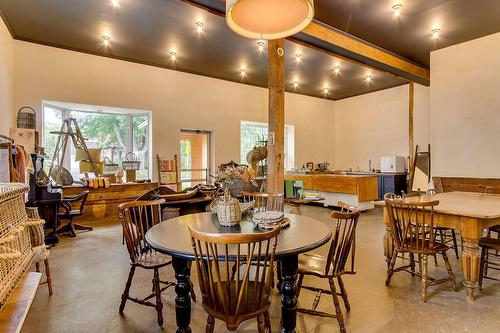 Workshop - 35 Rue Principale S., Sutton, QC - Indoor Photo Showing Dining Room