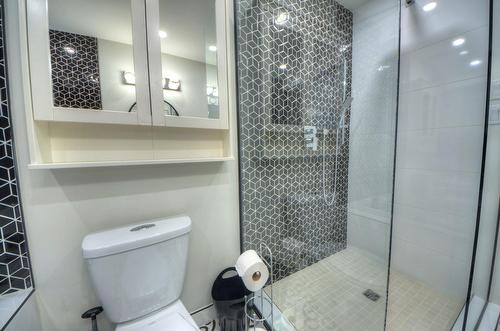 Salle de bains - 6630 Rue Bruxelles, Brossard, QC - Indoor Photo Showing Bathroom