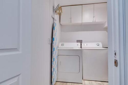 Salle de lavage - 562 Rue Cuvillier, Montréal (Mercier/Hochelaga-Maisonneuve), QC - Indoor Photo Showing Laundry Room