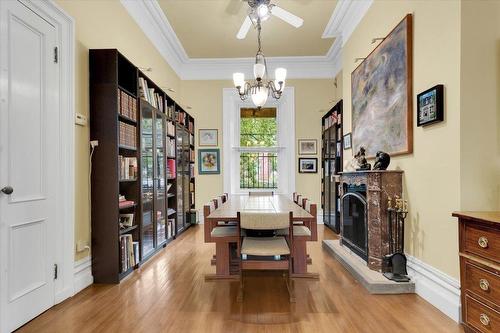 Salle à manger - 1819 Rue Baile, Montréal (Ville-Marie), QC - Indoor With Fireplace