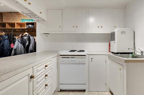 Cuisine - 1819 Rue Baile, Montréal (Ville-Marie), QC - Indoor Photo Showing Kitchen