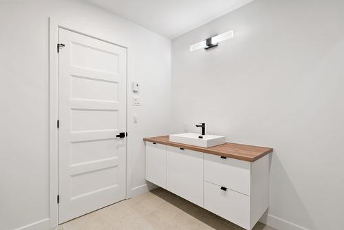 Salle de bains - Rue De La Céramique, Lévis (Les Chutes-De-La-Chaudière-Ouest), QC - Indoor Photo Showing Other Room