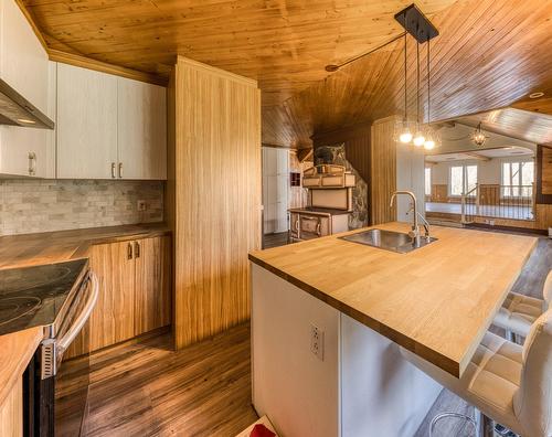 Kitchen - 615 Ch. Du Sommet, Fossambault-Sur-Le-Lac, QC - Indoor