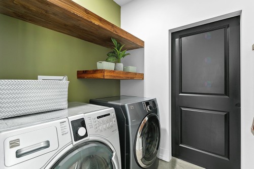 Salle de lavage - 132 Route 303, Otter Lake, QC - Indoor Photo Showing Laundry Room