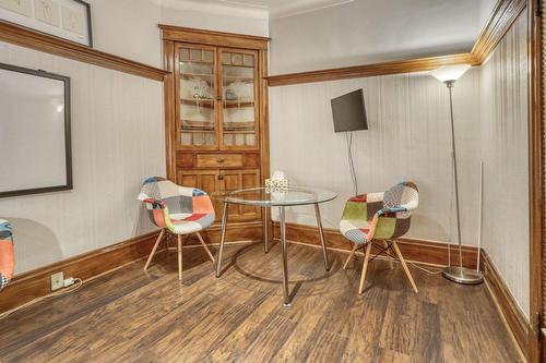 Office - 8329 Rue St-Denis, Montréal (Villeray/Saint-Michel/Parc-Extension), QC 