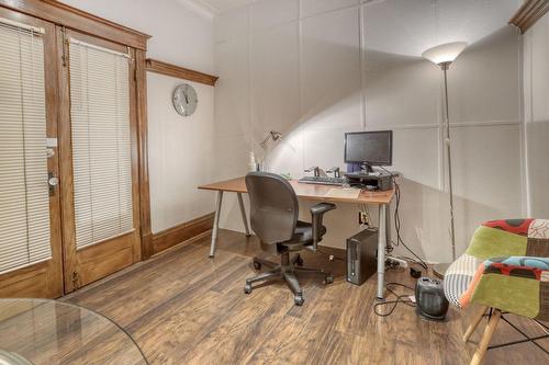 Office - 8329 Rue St-Denis, Montréal (Villeray/Saint-Michel/Parc-Extension), QC 