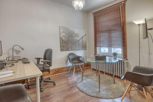 Office - 8329 Rue St-Denis, Montréal (Villeray/Saint-Michel/Parc-Extension), QC 