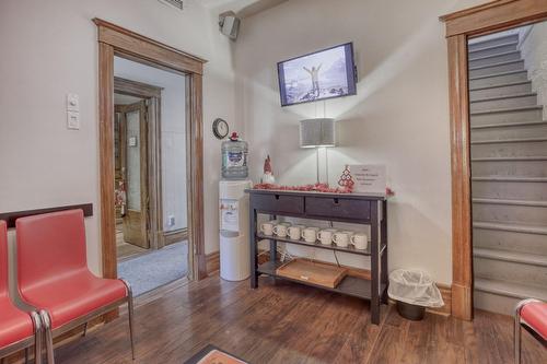 Office - 8329 Rue St-Denis, Montréal (Villeray/Saint-Michel/Parc-Extension), QC 