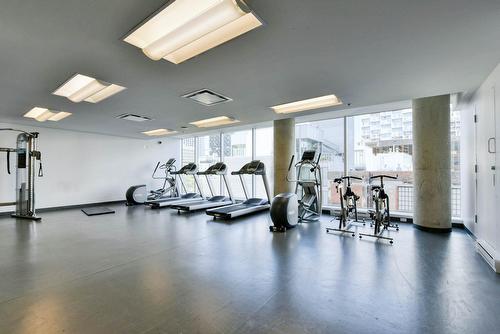 Salle d'exercice - 1707-495 Av. Viger O., Montréal (Ville-Marie), QC - Indoor Photo Showing Gym Room