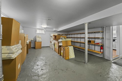 Storage - 11003 Av. De Belleville, Montréal (Montréal-Nord), QC - Indoor