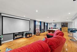 Family room - 