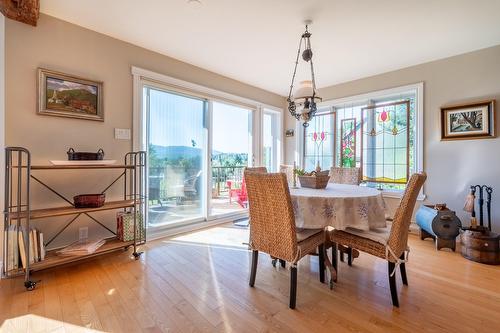 Dining room - 285 Ch. Harvey, Sutton, QC - Indoor Photo Showing Dining Room