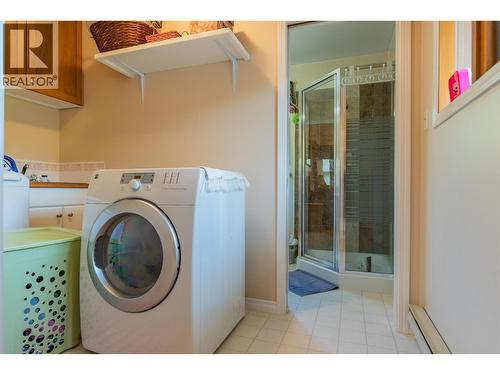 3712 Thorpe Road, Krestova, BC - Indoor Photo Showing Laundry Room