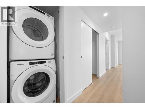 238 Leon Avenue Unit# 1503, Kelowna, BC - Indoor Photo Showing Laundry Room
