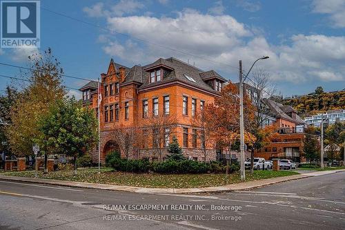 104 - 200 STINSON STREET  Hamilton, ON L8N 4J5
