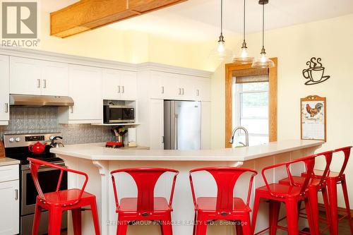 414 Osborne Street, Brock (Beaverton), ON - Indoor Photo Showing Kitchen